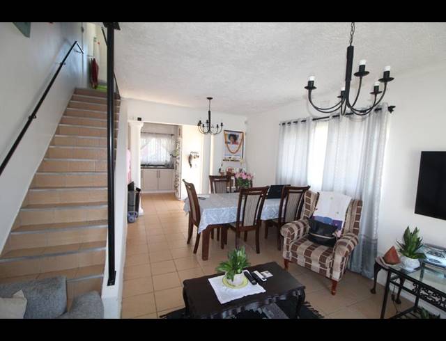 3 BEDROOM HOUSE FOR SALE IN MONTFORD